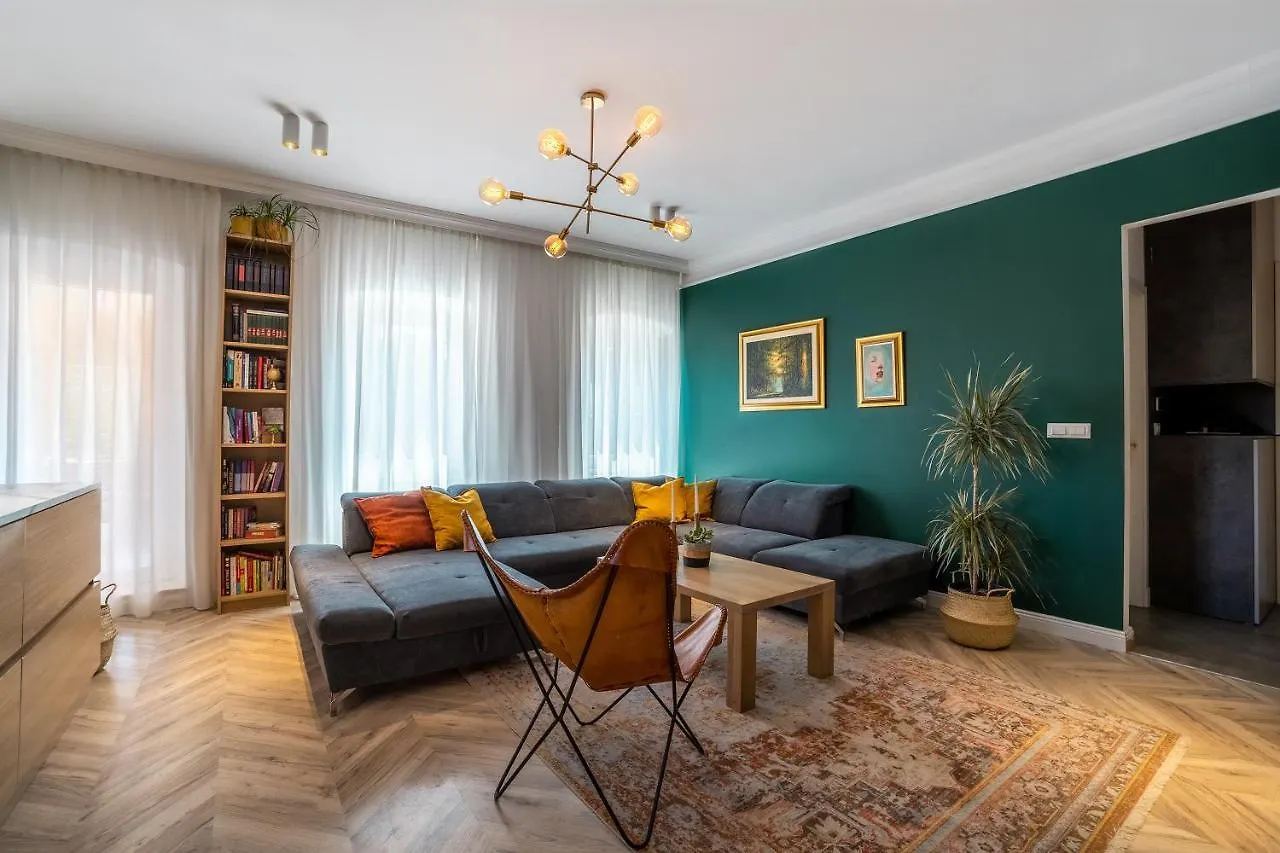 Great Location-Luxury Apartment Pula +Free Parking 크로아티아