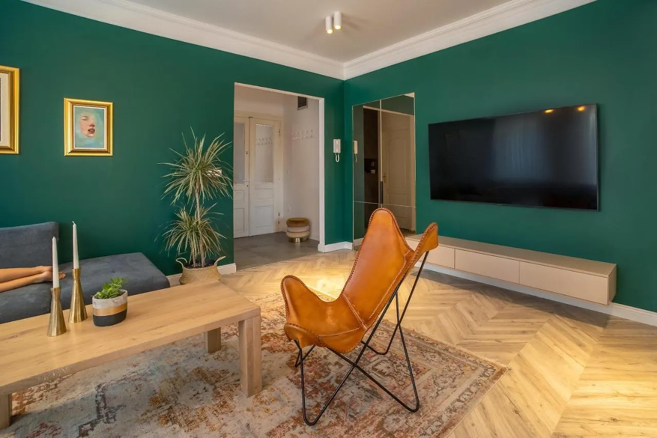 Great Location-Luxury Apartment Pula +Free Parking