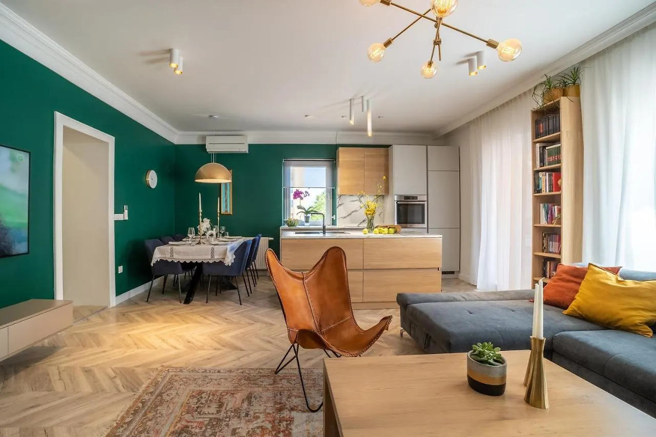 Great Location-Luxury Apartment Pula +Free Parking